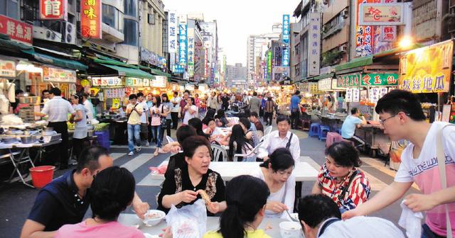 高雄市在台湾的地位，高雄市属于哪个省（带你看看真实的台湾省高雄市）