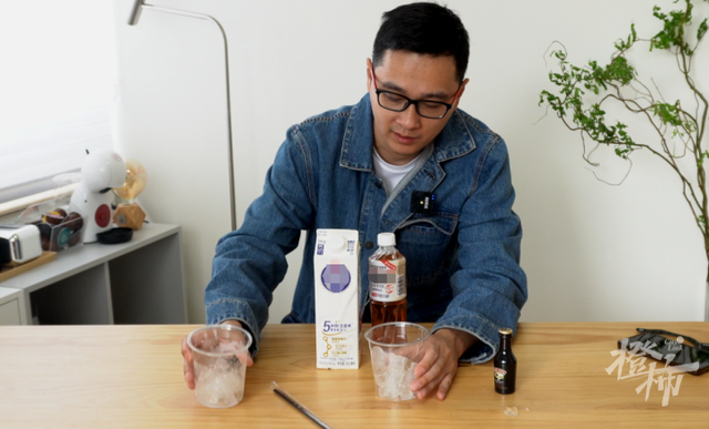 百利甜酒兑什么最好喝，百利甜酒的几种爽爆了的喝法（挑战便利店12种饮料的神仙混搭）