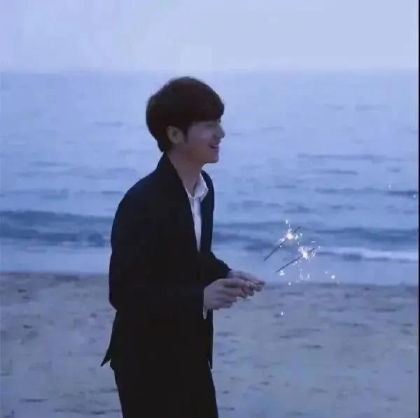 情侣头像不明显，情侣头像“不明显”微信（情侣头像丨低调单人不明显系列）