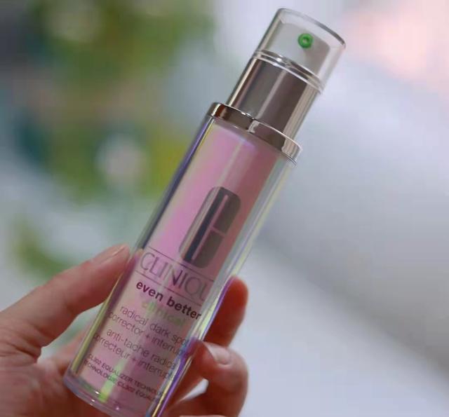 最好用的十大精华排名，好用的精华液排行榜10强：兰蔻小黑瓶第4（公认好用的4款大牌精华）