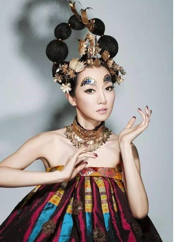 缘机仙子怎么死的（今凭《与君初相识》中的一滴泪技惊四座）