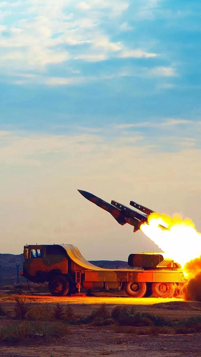 中国人民解放军空军，中国人民解放军空军成立时间（人民空军，生日快乐）