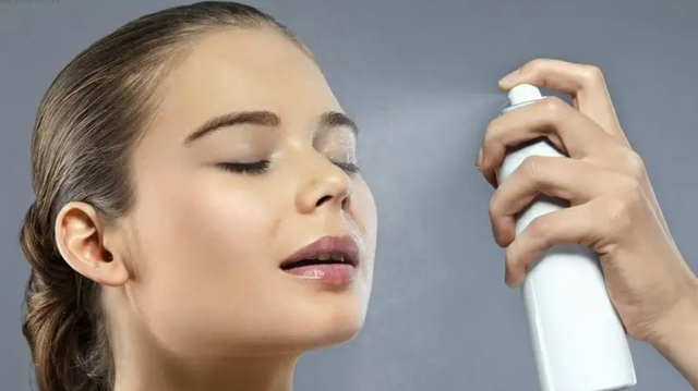 补水喷雾的正确使用方法，补水喷雾真的可以给皮肤补水吗（用对了比千元大牌护肤品效果还好）