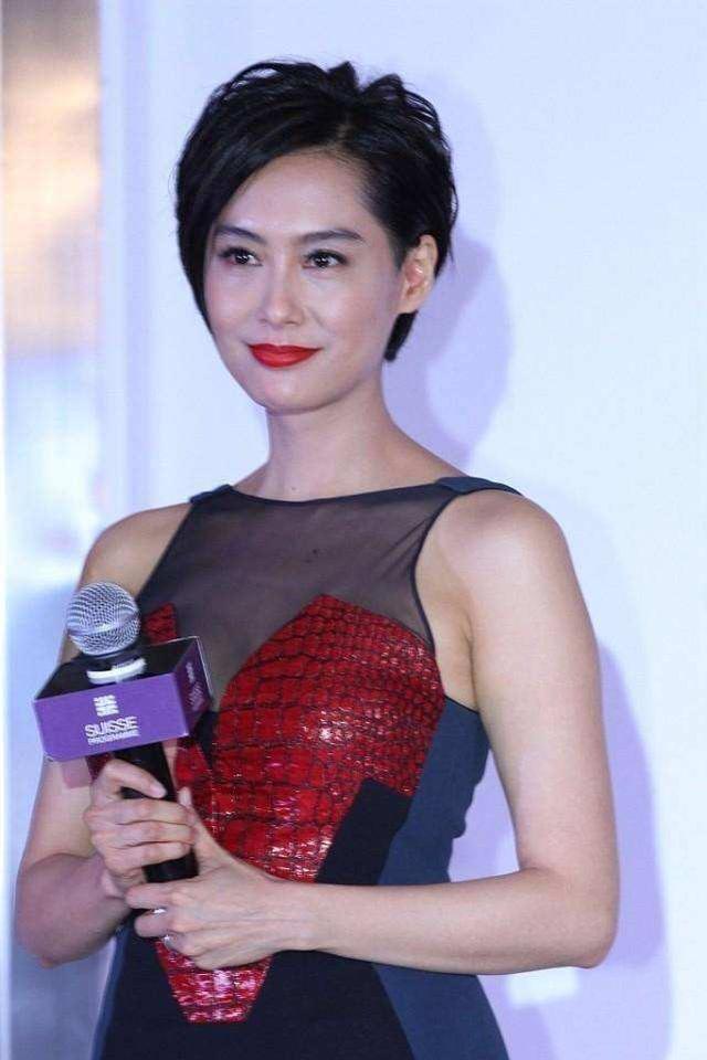 年纪小却有气场的女生，年纪轻轻气场就很强（只服这5位中年女星）