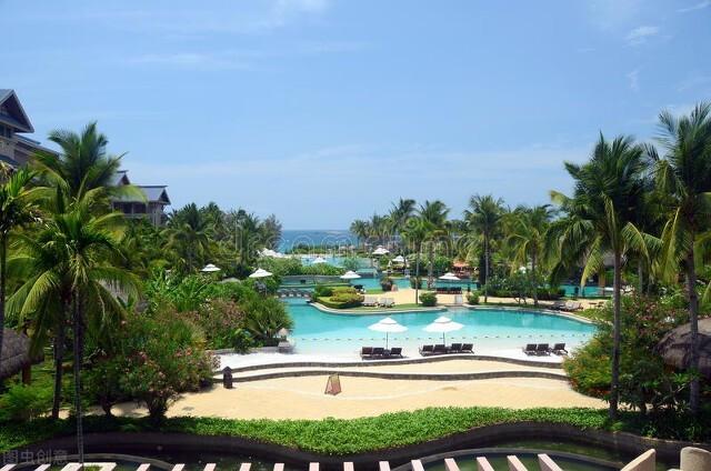 介绍海南美景的一段话，描写海南风景优美的句子（秀美的海南）