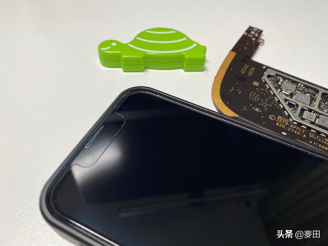 苹果手机无线充电，苹果x怎么无线充电（iPhone13）