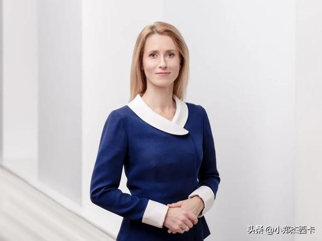 （她是世界首位女总理），（她是世界首位女总理（44岁当选史上第一位女总理）