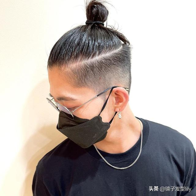 男士长发发型图片，帅气的男中长发发型（4种又帅又时尚的男士发型）