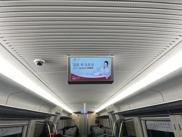 你知道什么是电热地板吗，地热地板和普通地板的区别是什么（和伙人近期上刊项目汇编）