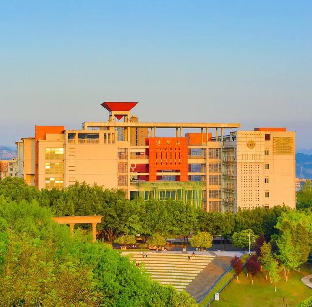 全国十大政法大学排名2022，全国十大政法大学排名西南政法大学（重庆这所高校位居政法类全国第三）