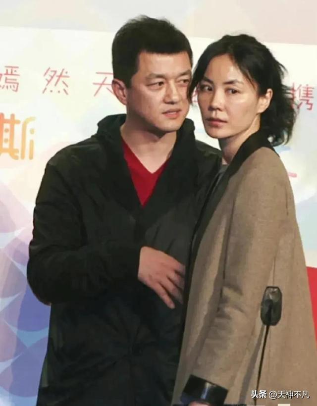 王菲是哪里人今年多大了，53岁王菲在福建寺庙祈福