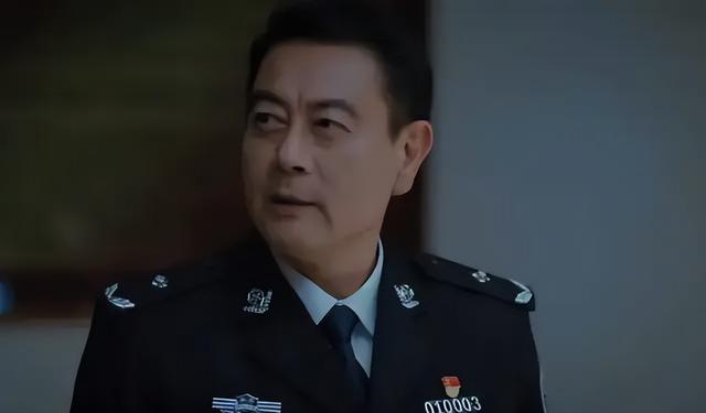 致命一击局长被扣是第几集，致命一击被铐是哪一集（这是一部被严重低估的警匪剧丨国剧60讲第三季）