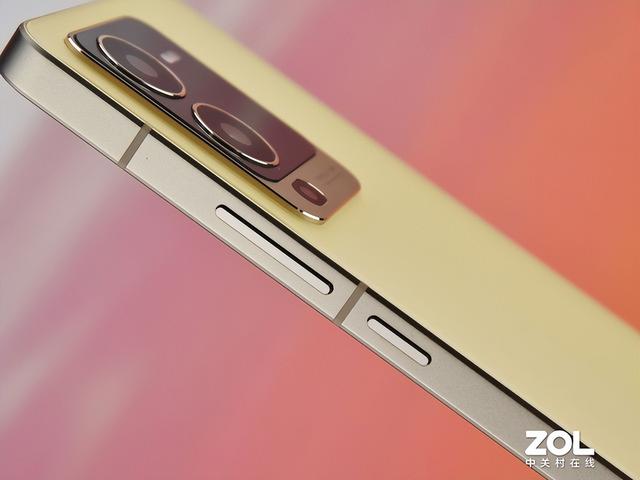 vivo s15详细参数，vivo（一款人像旗舰研究上性能了）