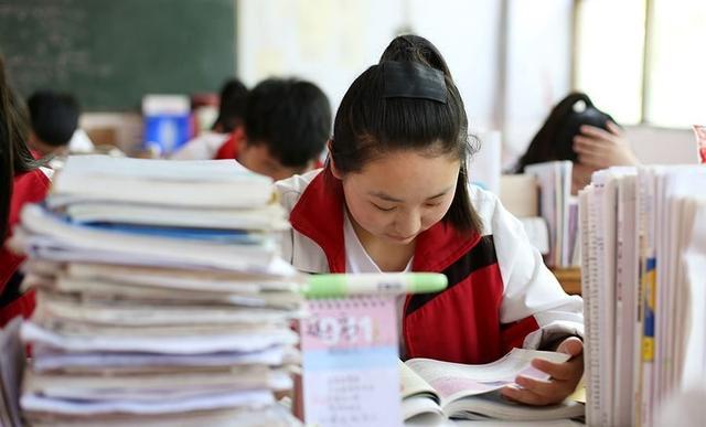 2022年高考分数线预测，河北2022年高考本科分数线预测（2022高考预测分数线或将“下降”）