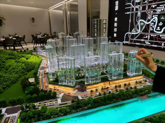 贵阳中学排名前十的学校，2021年贵阳高中排名前十（贵阳楼市2021年）