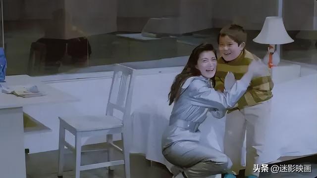 雷雨的故事情节概括，雷雨的故事情节300字（尺度很敢拍的8部老国产片）