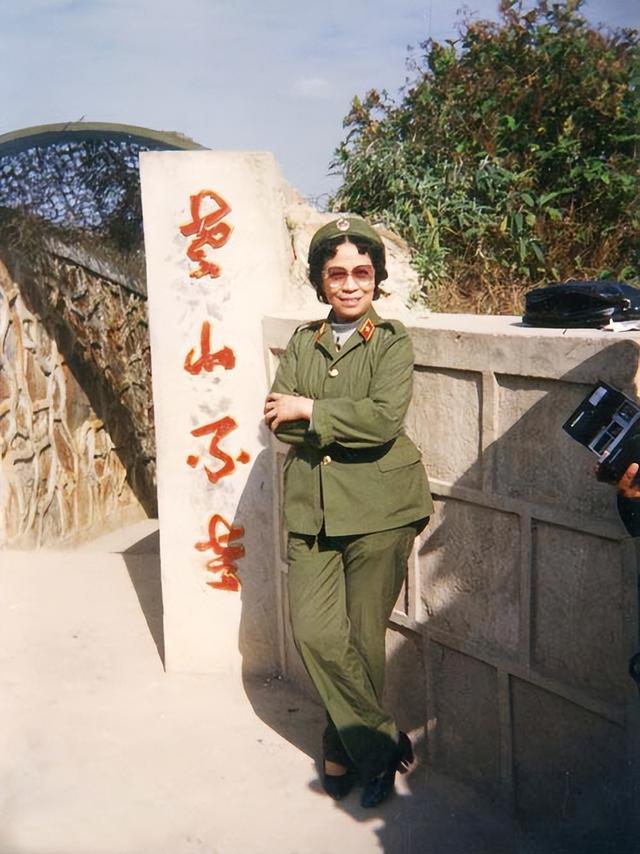 隐忍七年最后还是离婚，著名演员马羚：歌唱家父亲早逝