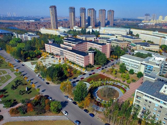 辽宁大学辽阳校区，辽宁大学有哪些院系和专业-什么专业比较好（辽宁大学：毕业生都去哪儿了）