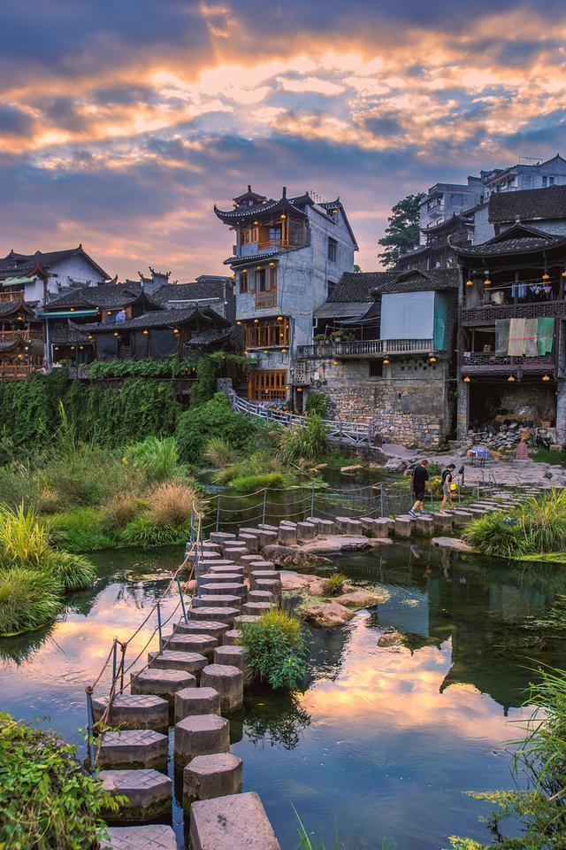 民族的主要特征是什么，民族特征属于什么（但你知道他们最具特色的建筑特色是什么吗）