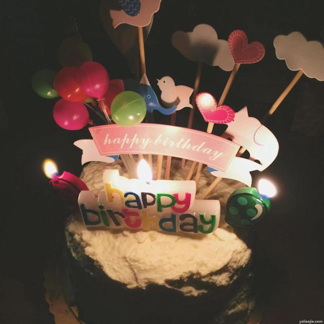 女儿生日祝福语简短精辟，给女儿的简短精辟的生日祝福语有哪些（孩子生日发朋友圈的走心文案）