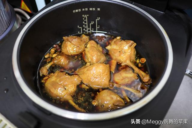 鸭子的做法大全家常菜做法，鸭子的做法大全家常菜做法图片（8只鸭腿2种吃法）