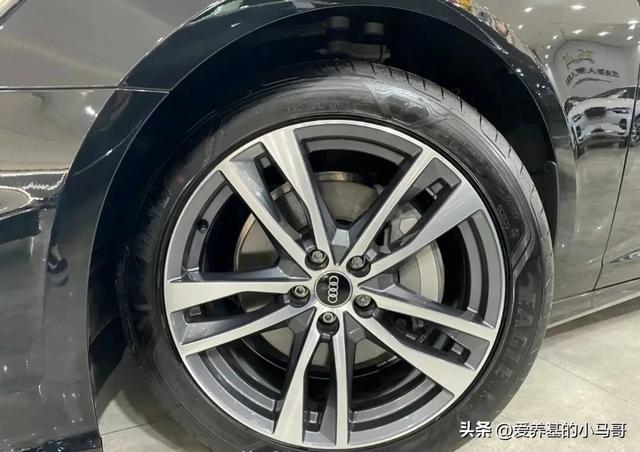 奥迪a6油箱多少升，<二>23款40和45TFSI无四驱的配置、差异点与报价