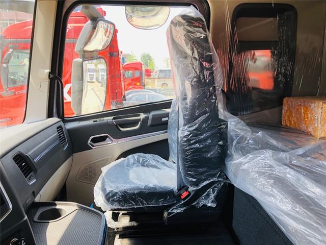 大货车新车报价，解放货车9米6新车报价 （8*4自动挡载货车就是牛）