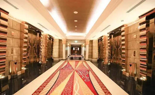 迪拜帆船酒店简介，迪拜帆船酒店介绍（80张高清图带你走进迪拜七星级帆船酒店）