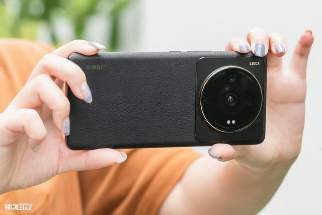 小米手机怎么设置屏幕亮度时间，小米手机怎么设置屏幕亮屏时间（徕卡助力影像巅峰旗舰）