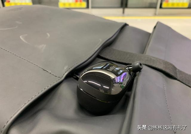 蓝牙耳机丢了怎么定位，小米蓝牙耳机丢了怎么定位（我入手了这副支持定位查找的耳机）