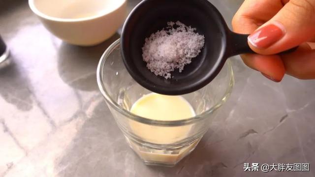 黄油是什么做的，真正的黄油是什么做的（教你自己在家做）