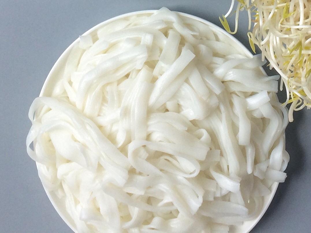 炒河粉怎么做好吃，怎样炒河粉好吃又简单（想吃炒河粉不用去外面买了）