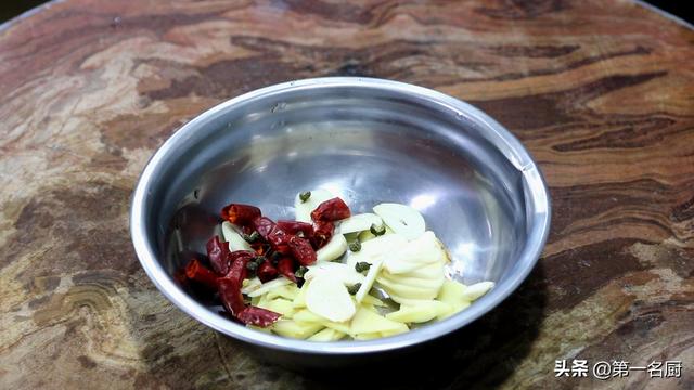 家庭实用菜谱大全，家常菜谱大全（建议多吃这5道“家常菜”）