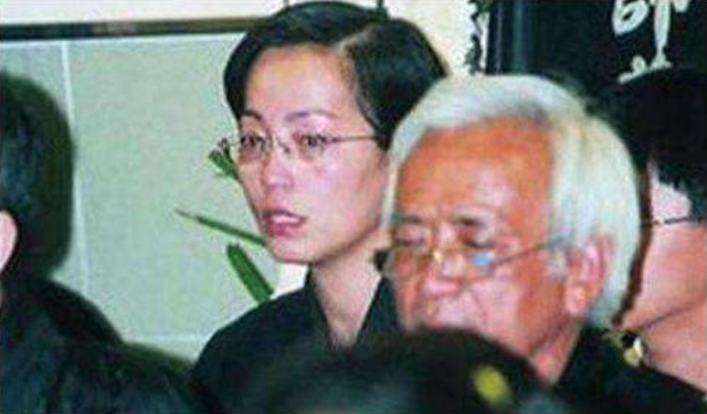 苑琼丹子，苑琼丹:世人只知我是“石榴姐”（男友林正英患癌去世）