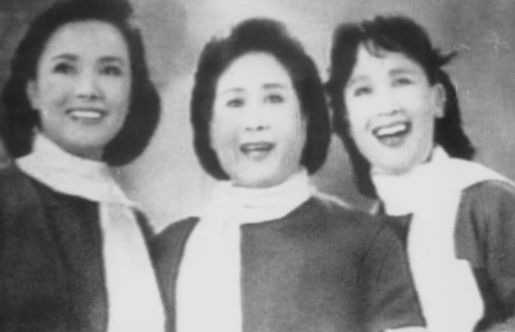 红梅赞原唱，红梅赞原唱万馥香唱段（“王母娘娘”万馥香）