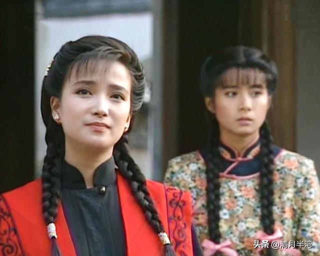 何美钿经典古装形象，一对比颜值差距就出来了