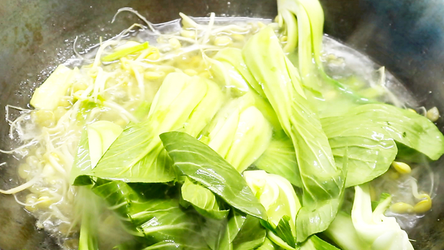 虾怎么做好吃又简单，虾怎么做好吃又简单 水煮虾（教你5道大虾的做法）