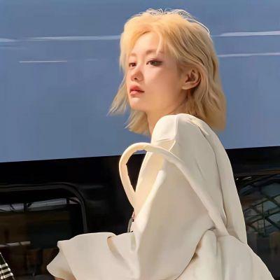 情侣与单人融浴，欢迎，微信头像，情侣与单人融浴，欢迎（一人一张cp情头一男一女）