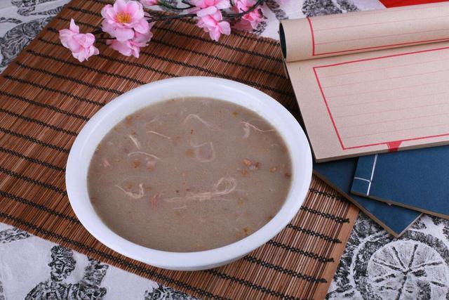 菊花脑的做法，菊花脑凉拌怎么做（外地人：一看就不好吃）