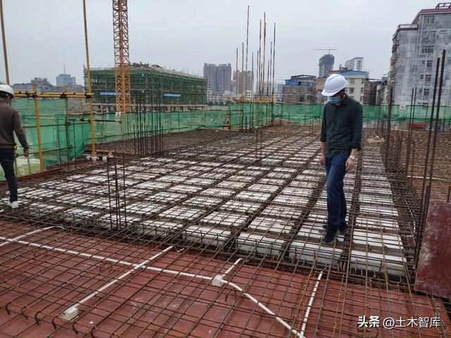 暗梁和明梁区别，暗梁和明梁区别价钱一样（\