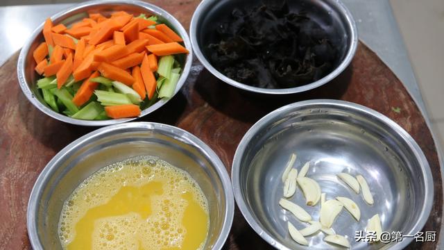 坐月子能吃芹菜吗，坐月子可以吃芹菜水饺吗（冬天多吃芹菜身体好）