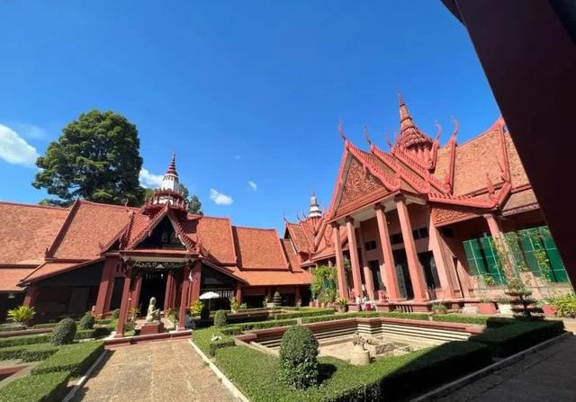柬埔寨旅游安全吗，去柬埔寨旅游危险么（开放后出国游第一站他来了柬埔寨）
