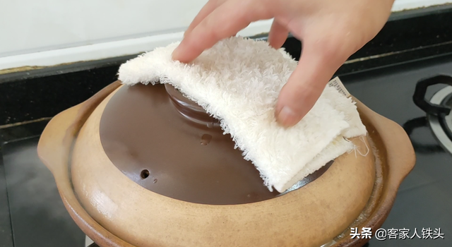 排骨怎么炖才好吃呢又嫩又香呢，排骨怎么炖好吃还烂肉嫩（我家隔三差五这样做一锅）