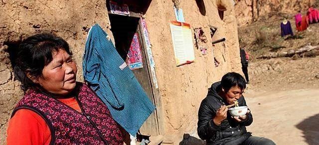 玛格丽特公主，玛格丽特公主的一生（双性人的日子到底有多苦）