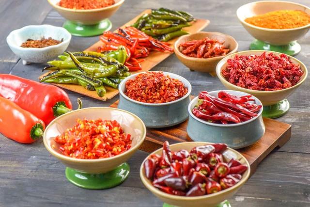 贵阳有什么好吃的，贵阳十大好吃的菜（入夏必去的美食之都）