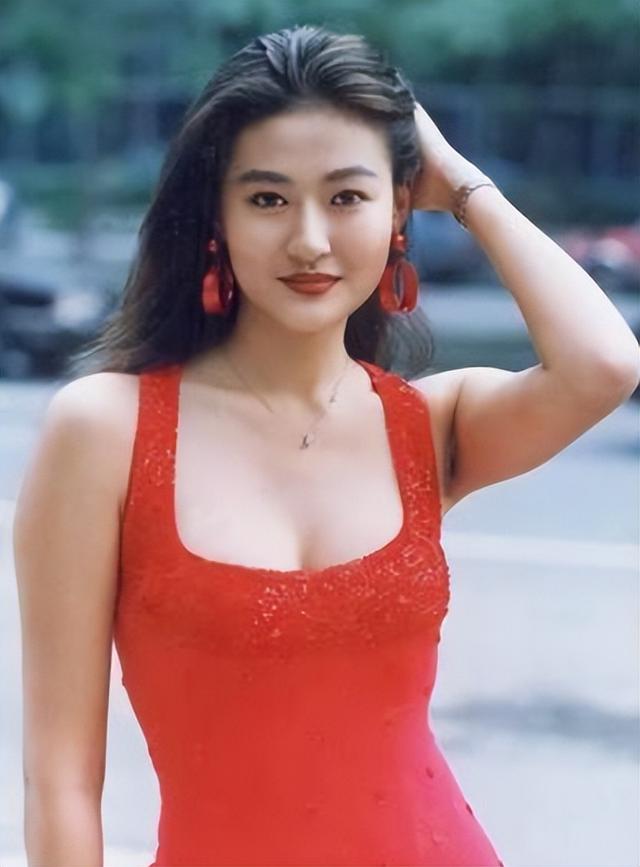 姚贝娜与那英的关系，记忆中还有她们的身影