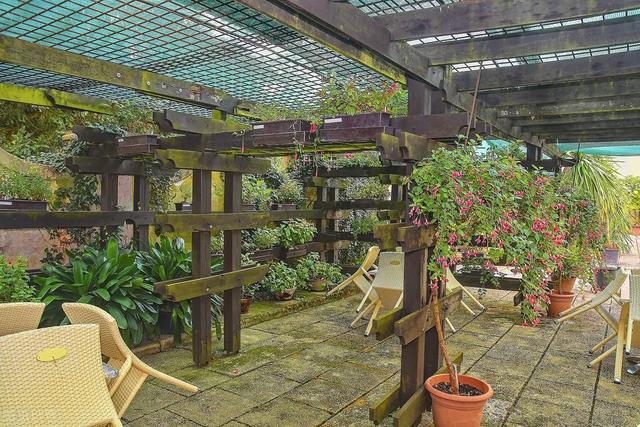 卧室阳台封闭式好还是开放式好，卧室阳台是封闭好还是不封闭好（封闭式阳台好还是开放式好——安全性有很大不同）