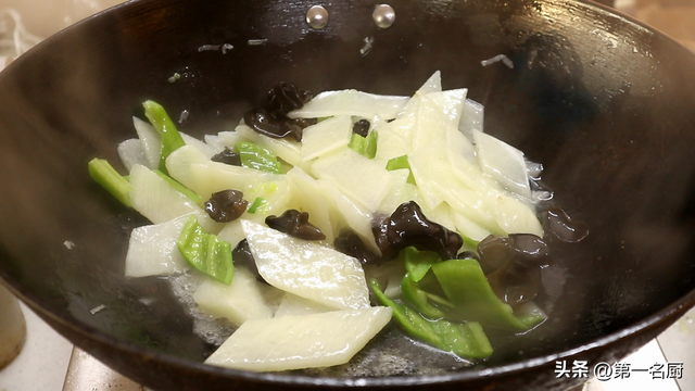 今天吃什么菜好呢，今晚吃什么菜好呢简单又好吃（建议少吃“萝卜和猪肉”）