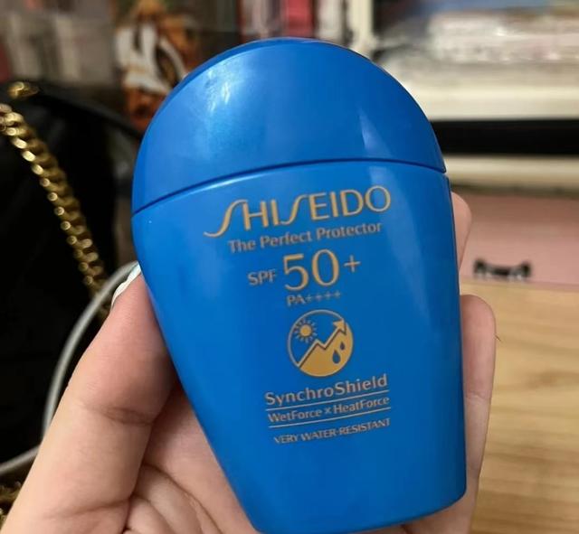 巴黎欧莱雅防晒霜，巴黎欧莱雅防晒霜价格（公认防晒效果超好的4款防晒霜）