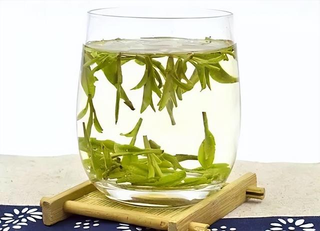 巧克力最早问世于哪国，巧克力问世于哪一国（阅读900字“说明书”后）